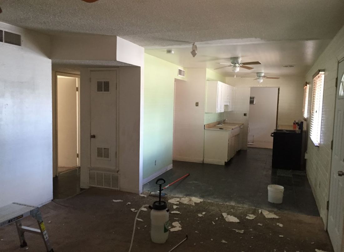 113 E Cullumber kitchen before